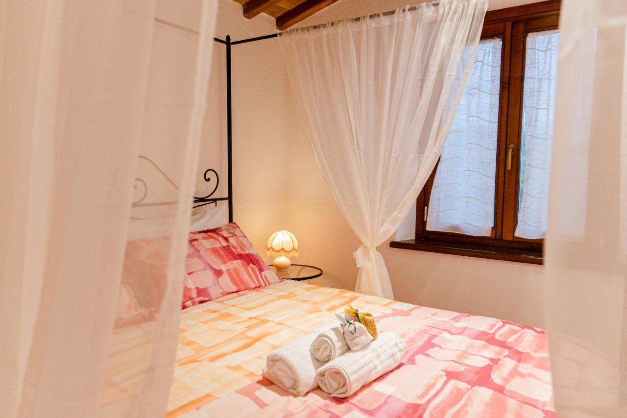 Pieve San Giovanni B&B Casa Del Pietro מראה חיצוני תמונה