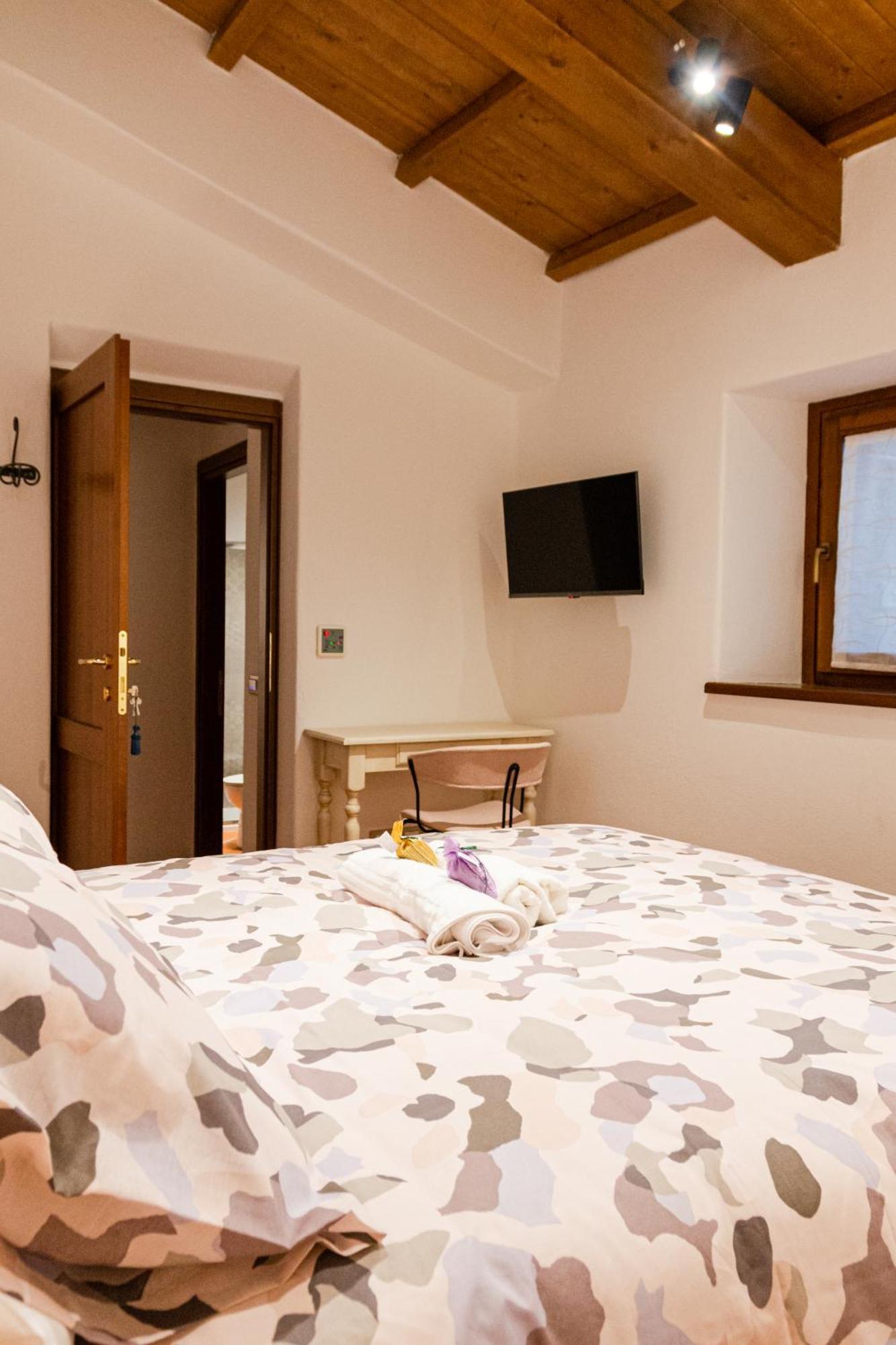 Pieve San Giovanni B&B Casa Del Pietro מראה חיצוני תמונה